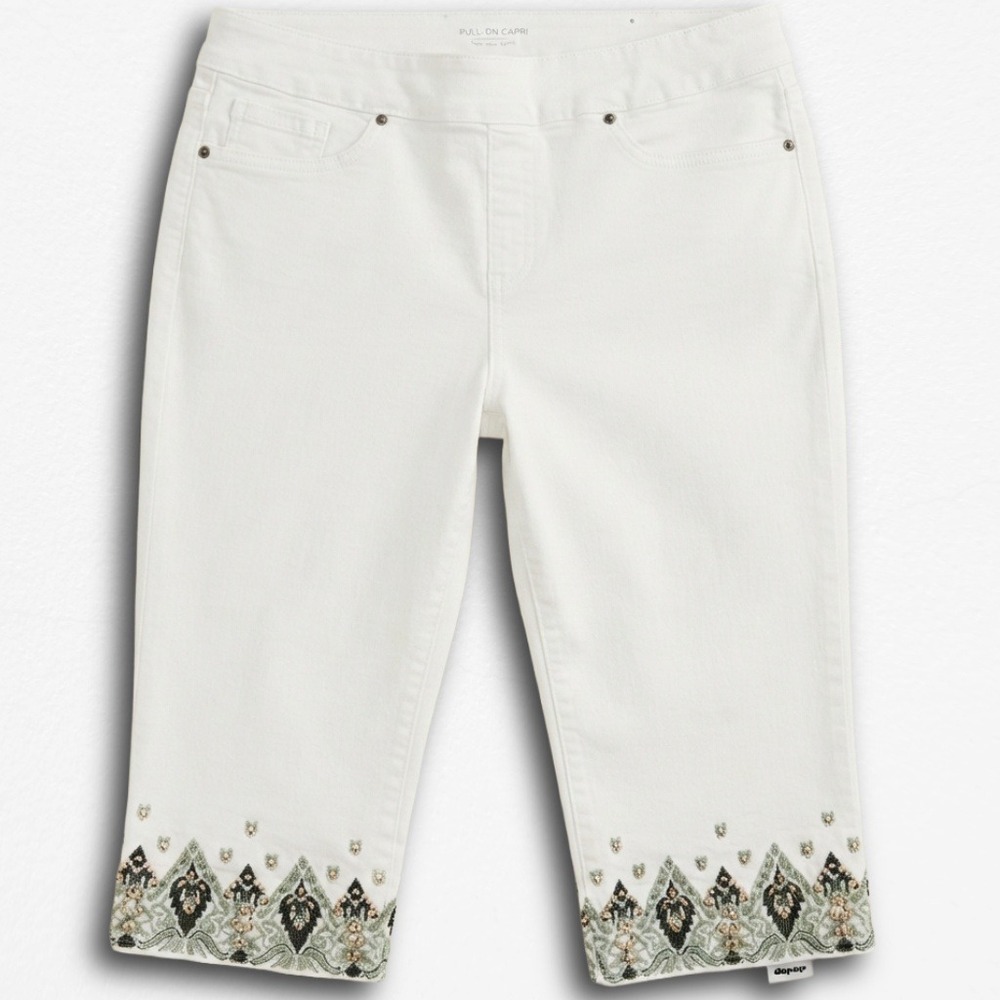 Chicos White Pull On Capri So Slimming Embroidered Beaded Hem Pants Size L